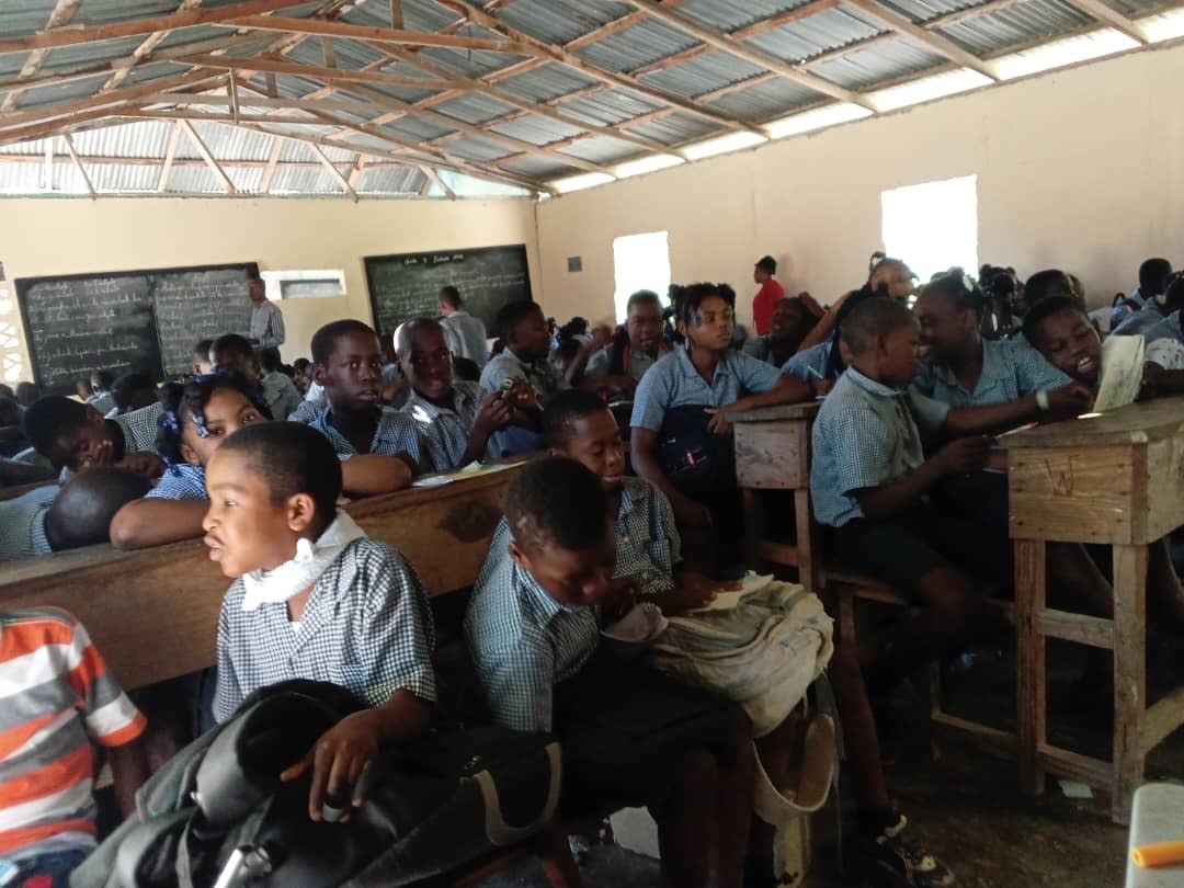 A full classroom during the school day